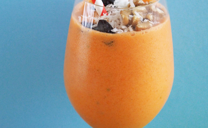 carrotcakesmoothie2.jpg