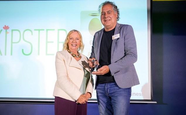 Deborah Meaden presents award to Ruud Zanders